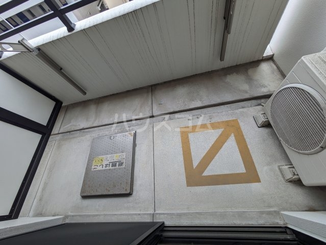 21/30 バルコニー