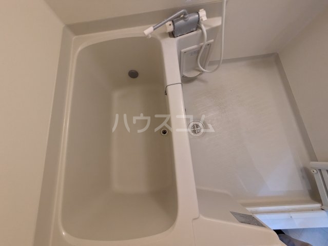 16/30 浴室