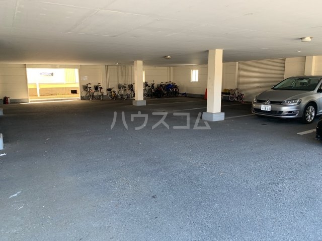 21/23 駐車場