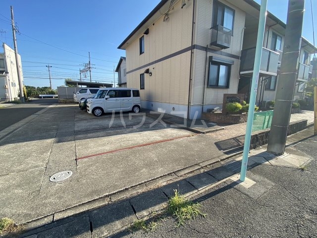 25/30 駐車場