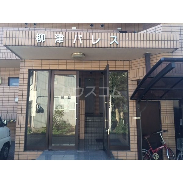 16/22 エントランス