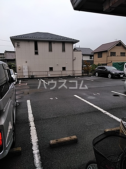 16/21 駐車場