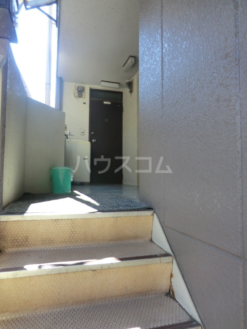 22/22 エントランス