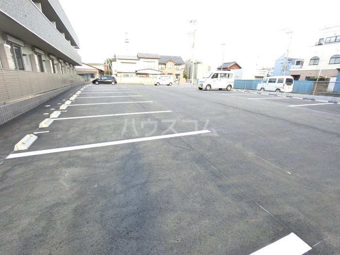 19/27 駐車場