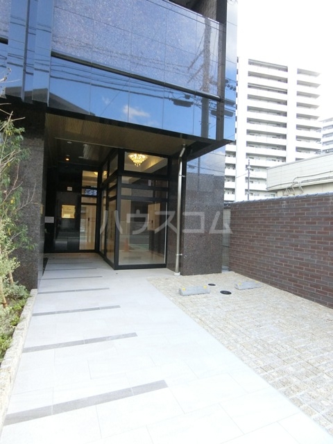 15/20 エントランス