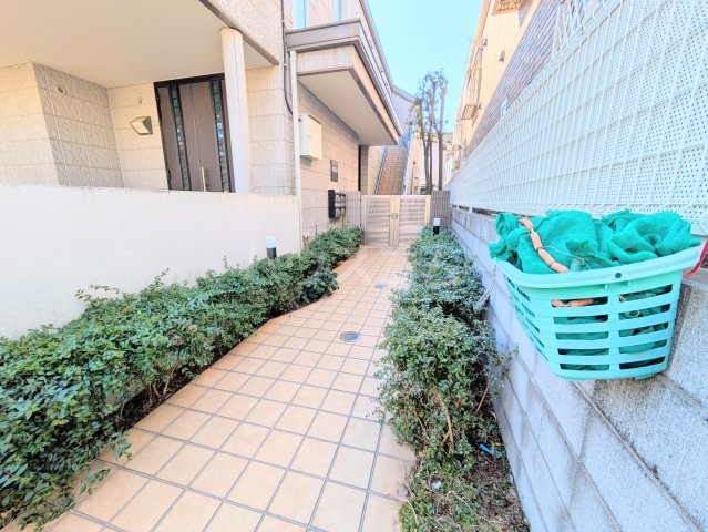 21/24 エントランス