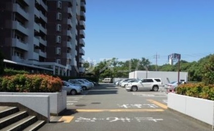 2/7 駐車場