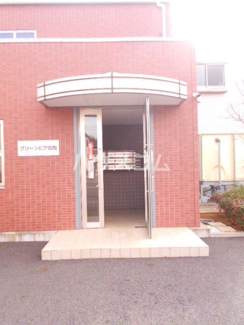 24/28 エントランス