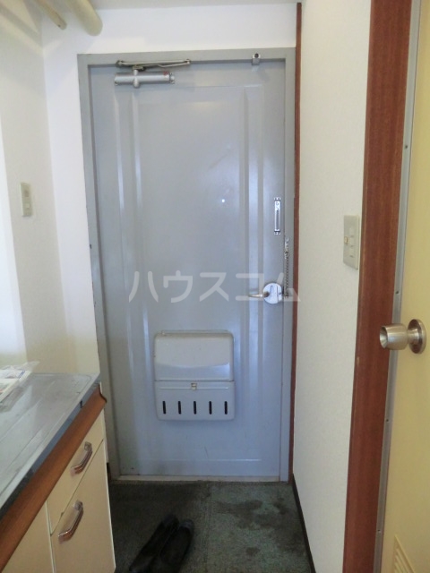 14/30 玄関