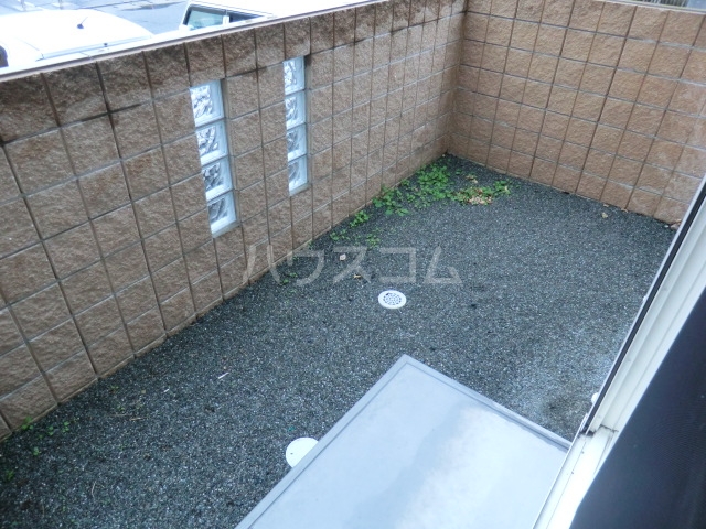 19/28 バルコニー