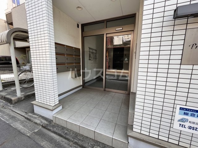 20/24 エントランス