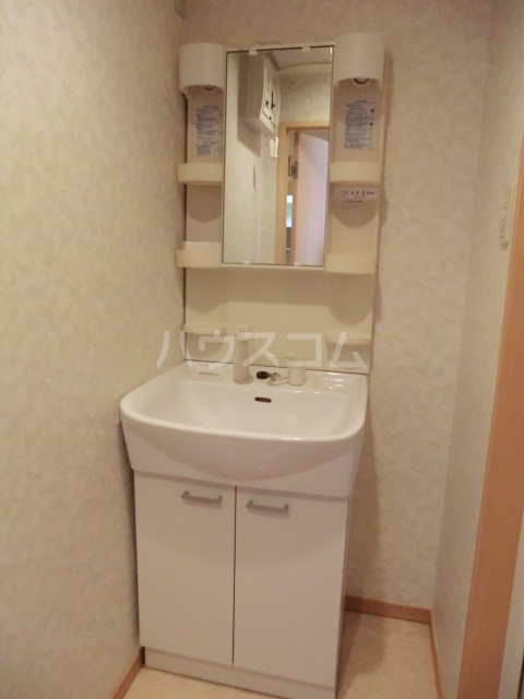 13/30 洗面