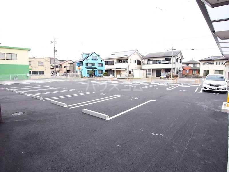 20/30 駐車場