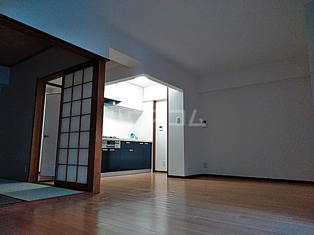 3/30 リビング/ダイニング