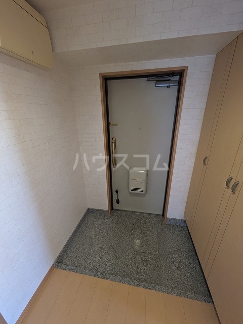 13/30 玄関