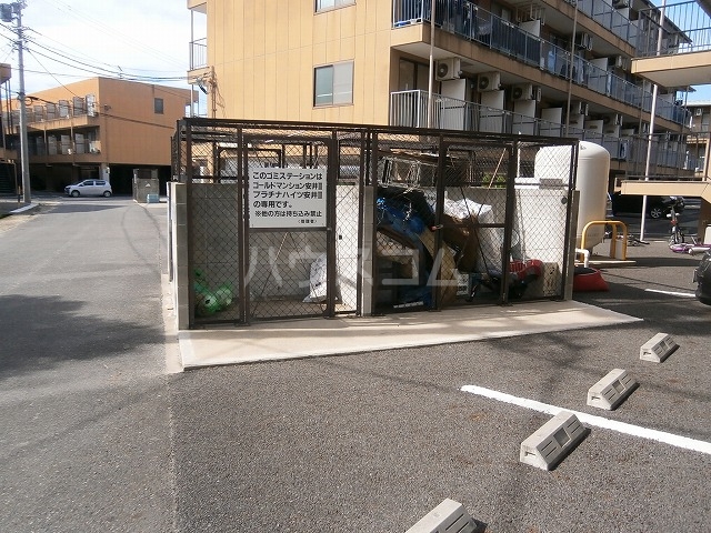 22/30 駐車場