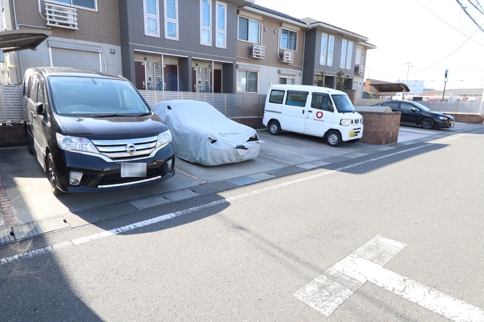 22/30 駐車場