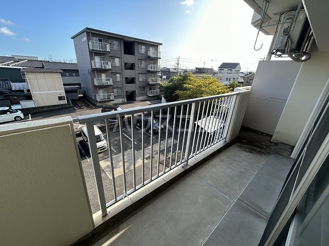 20/30 バルコニー