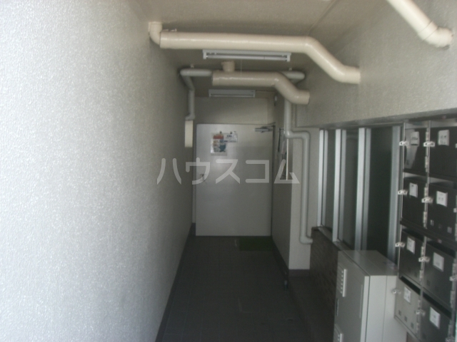 17/26 エントランス