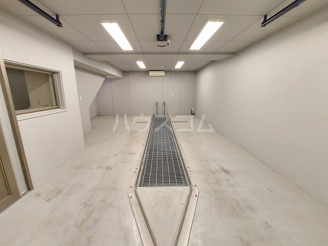 28/30 駐車場