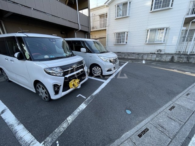 25/30 駐車場