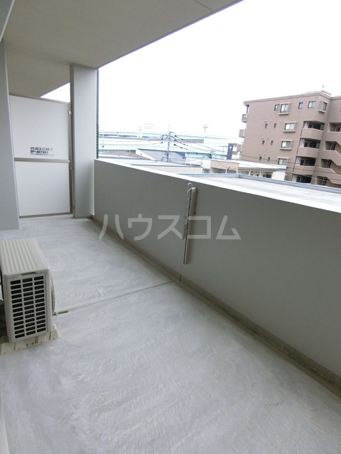 20/30 バルコニー