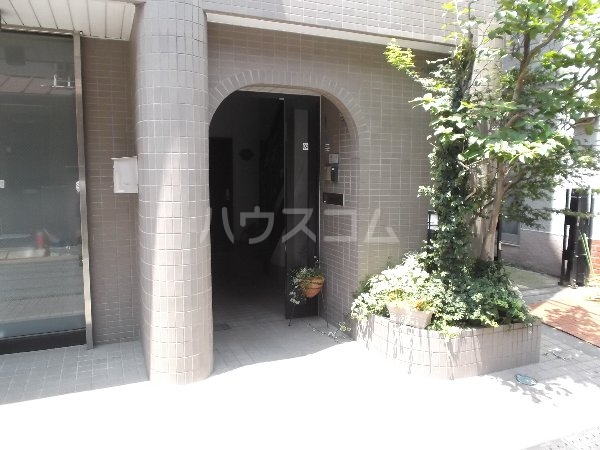 15/17 エントランス