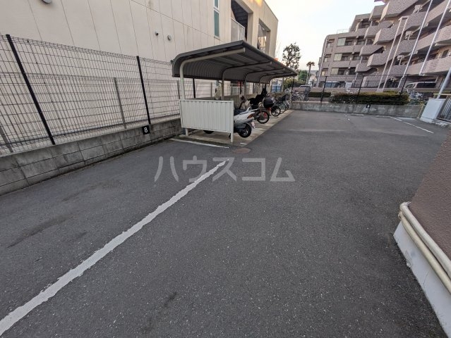 21/29 駐車場
