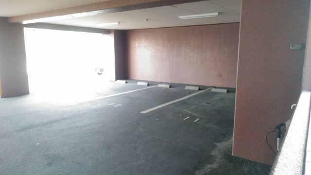 21/30 駐車場