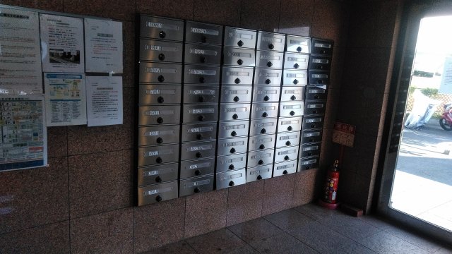 20/30 エントランス