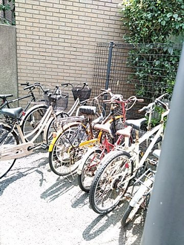 28/30 駐車場