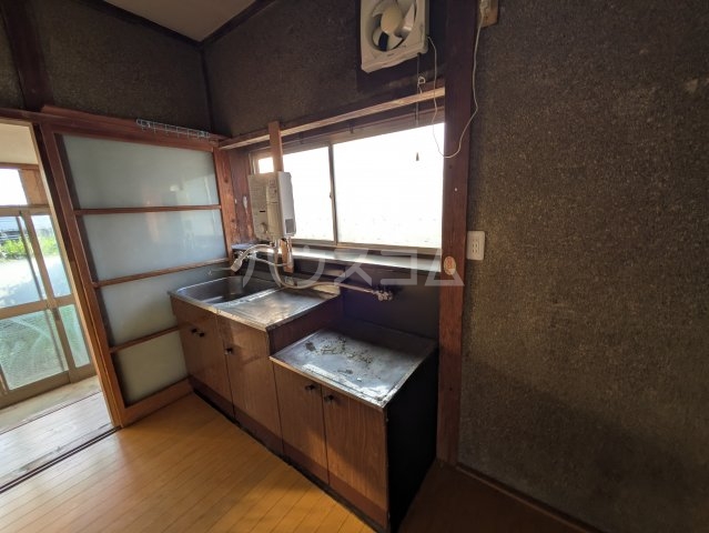 19/30 キッチン