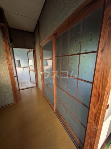 14/30 室内