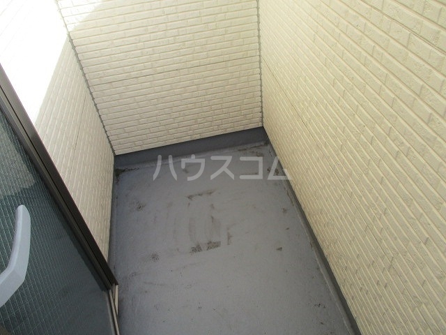 18/23 バルコニー