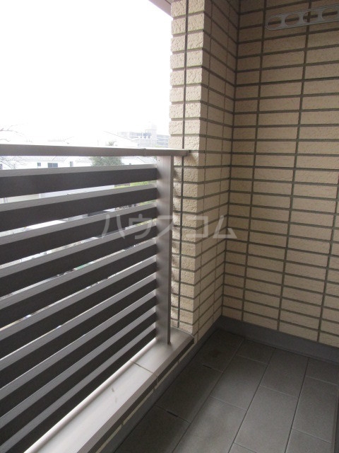 18/28 バルコニー