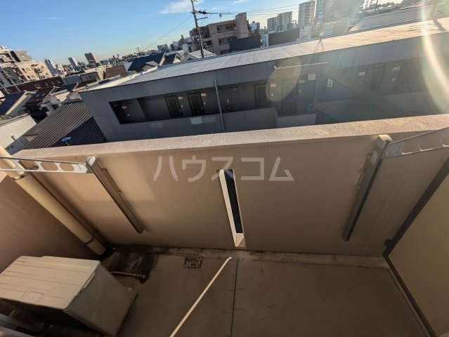 19/30 バルコニー