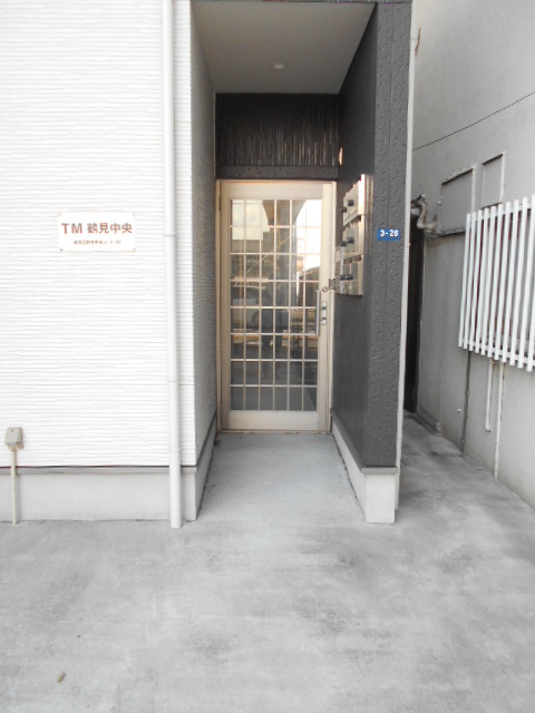 25/30 エントランス