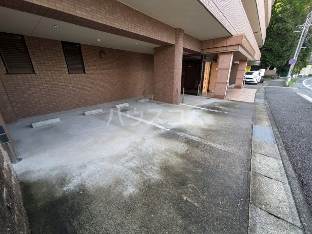 28/30 駐車場