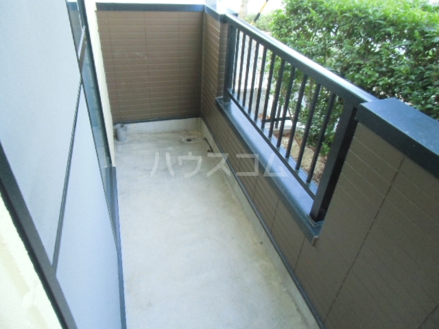 23/28 バルコニー