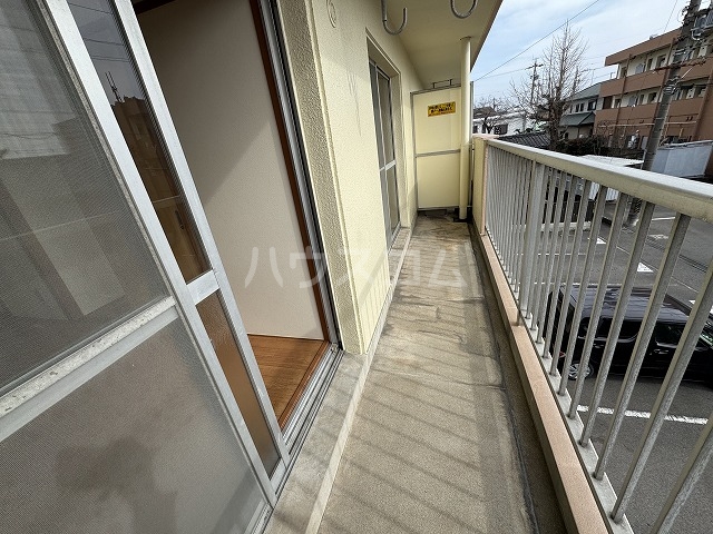 19/30 バルコニー