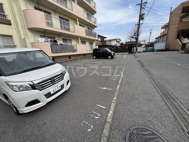 24/30 駐車場