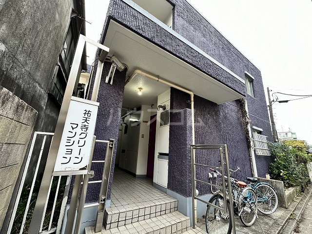 21/29 エントランス