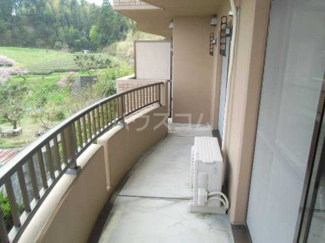 19/27 バルコニー