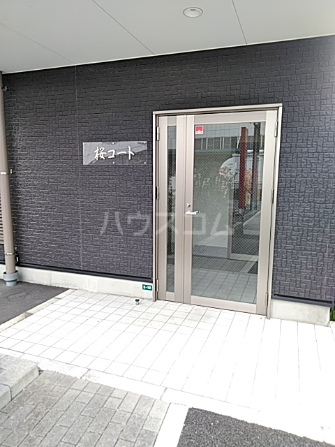 3/7 エントランス