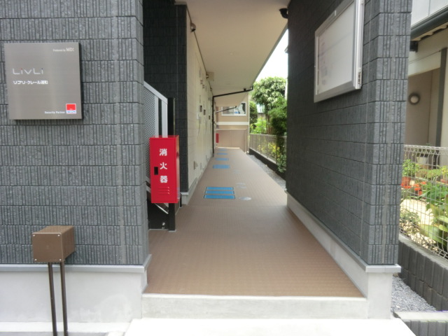 20/30 エントランス