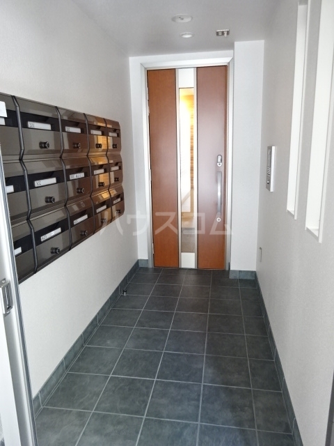 15/25 エントランス