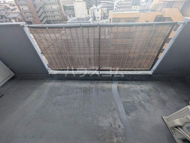 19/30 バルコニー