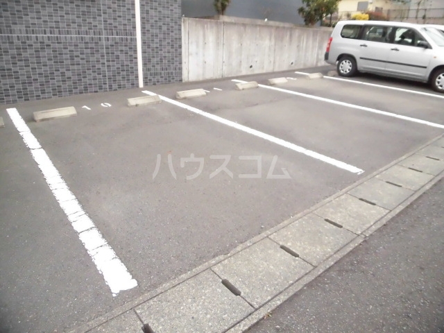 24/30 駐車場