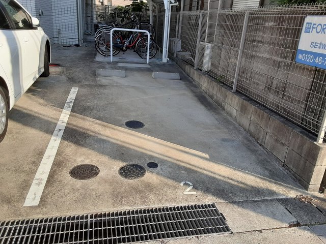 26/30 駐車場