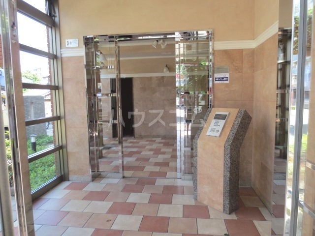 2/4 エントランス